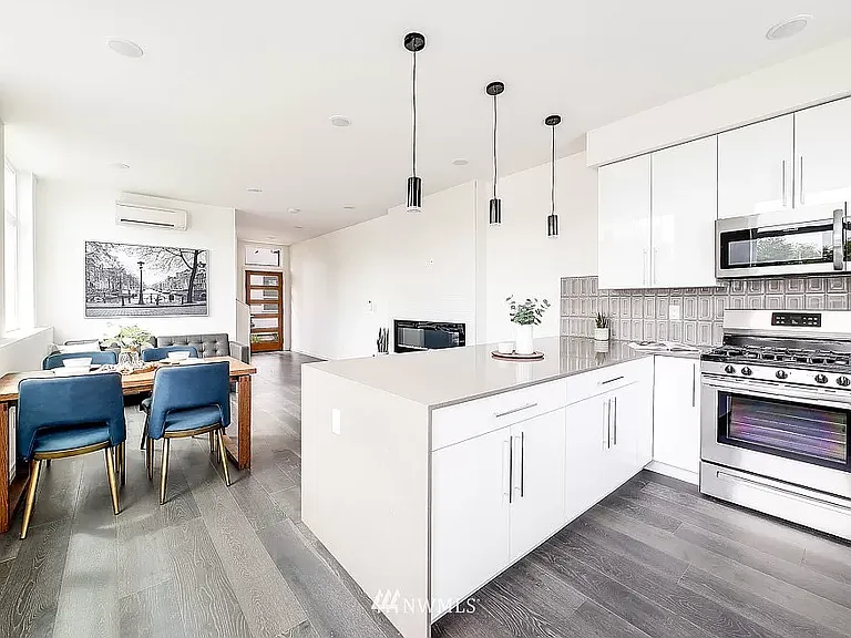 9250B 17th Ave SW — Photo 5