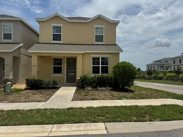 4 bed, 2.5 bath, 1879 sqft, $2,300 — Photo 2