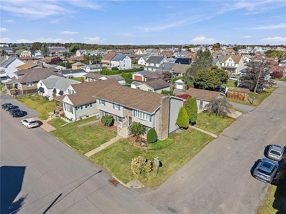 3rd image of 359 Kiefer Ave