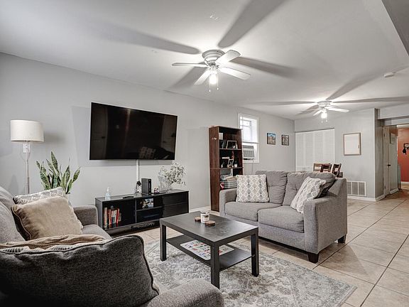 3rd image of 3032 S 48th Ct
