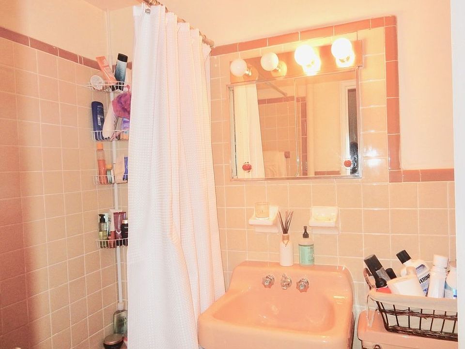 2nd image of 311 E 84th St APT 3A