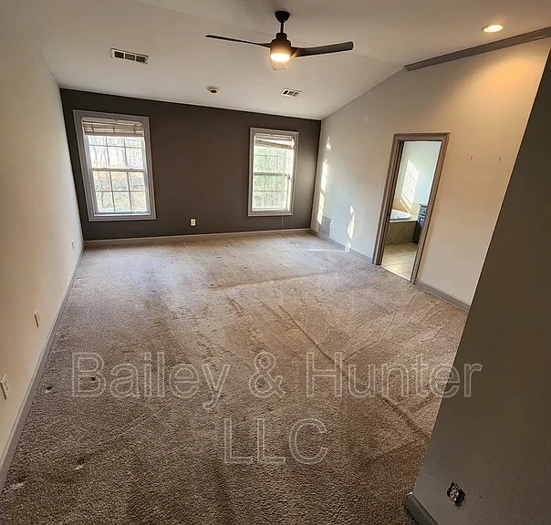 3365 Regent Pl SW — Photo 13