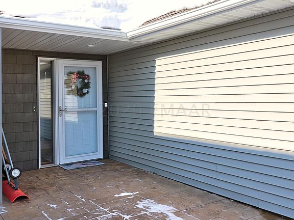 3rd image of 1800 6th St W