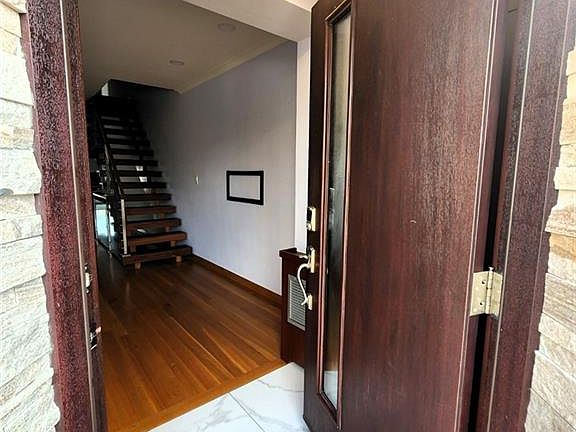 4th image of 2229 E 26th St