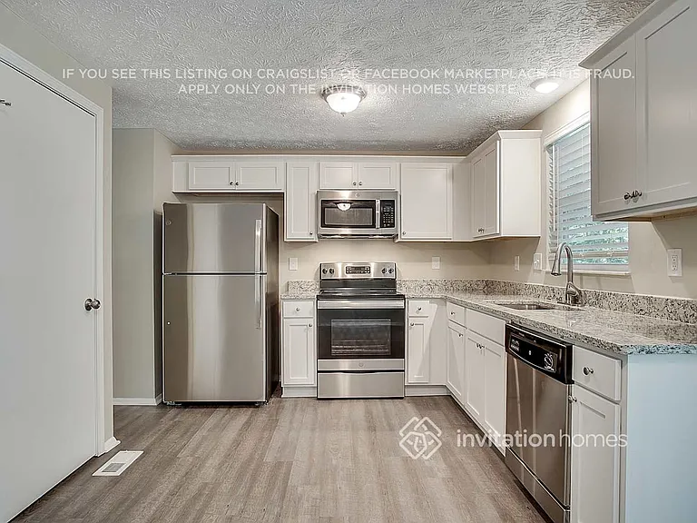 5224 Martins Crossing Rd — Photo 7
