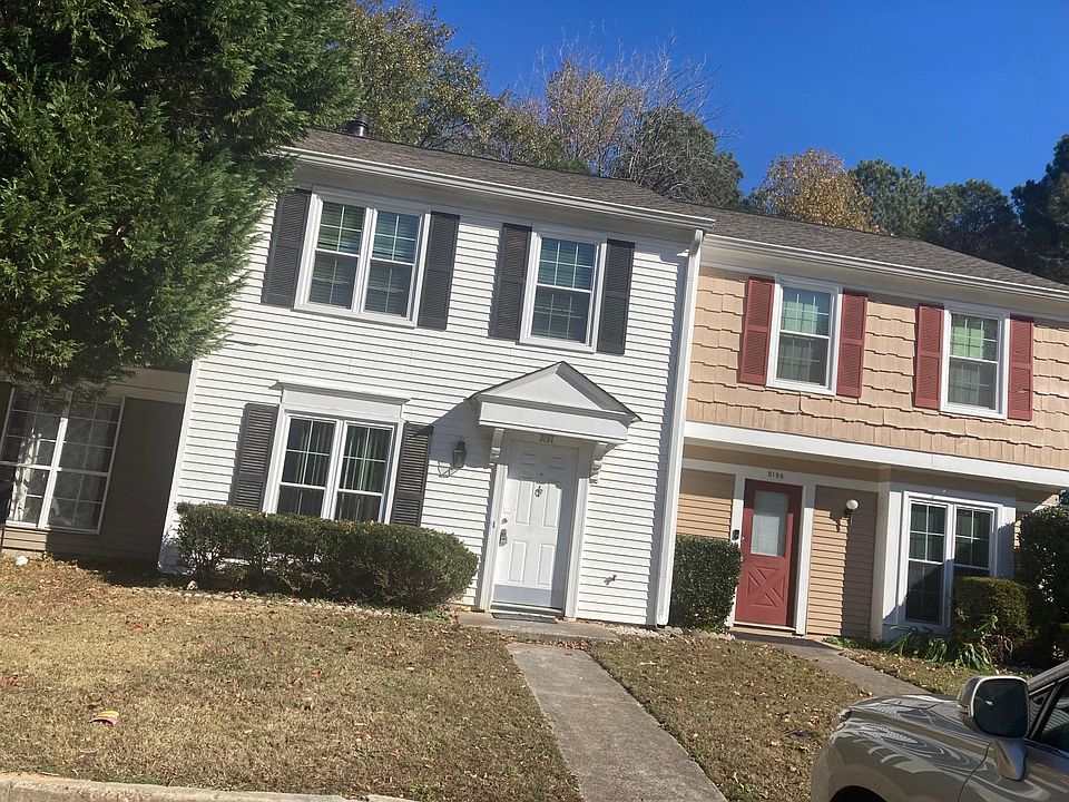 White Townhome. 6 per block.