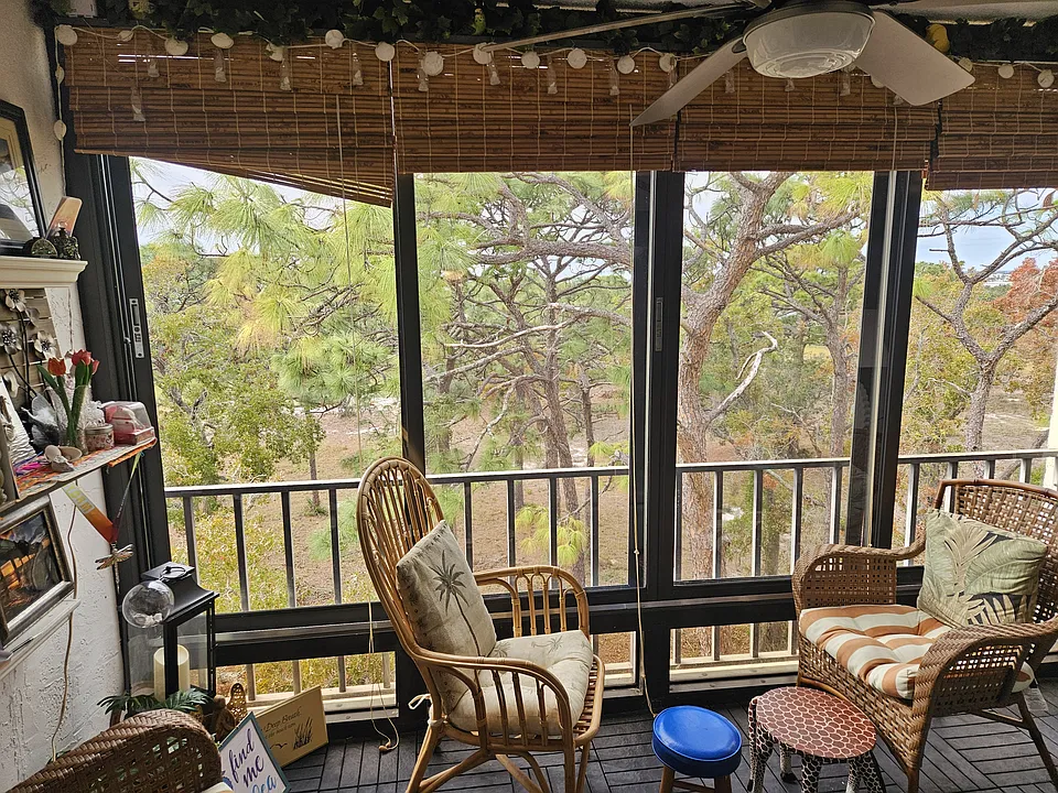 403 Tarpon Point