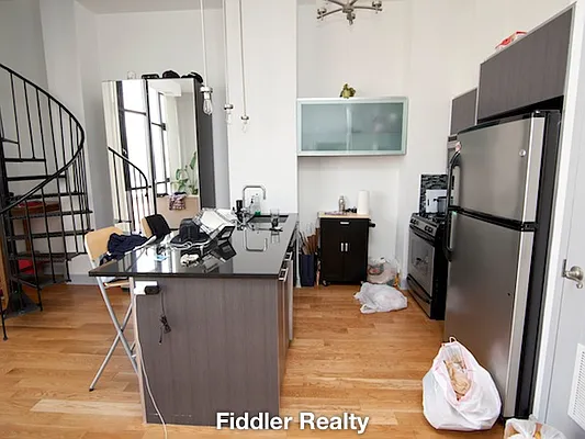 Rented by Fiddler Realty | media 14