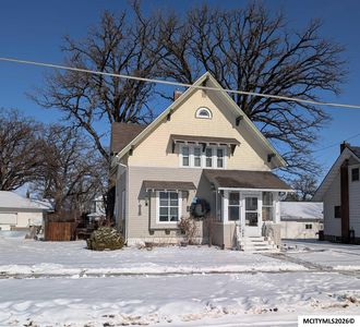 438 4th St SE, Mason City, IA, 50401