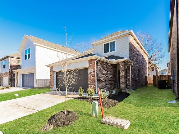 3rd image of 1303 Ester Ln