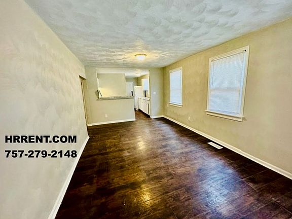 3rd image of 3120 Argonne Ave