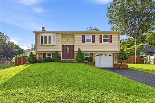 5481 Saddler Ln Photo 1
