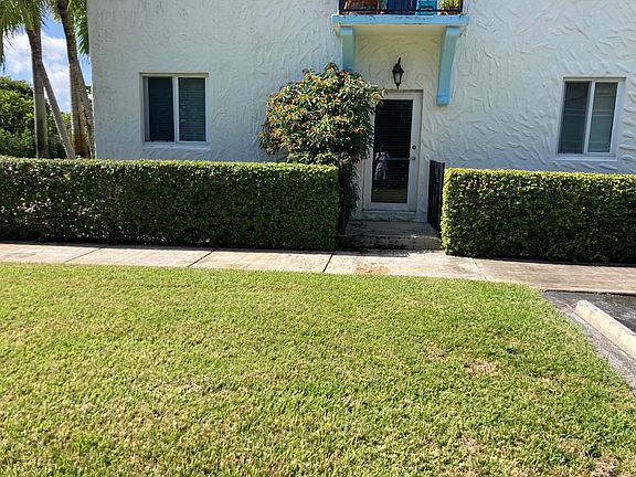 2nd image of 11530 Griffing Blvd #H421fb56w