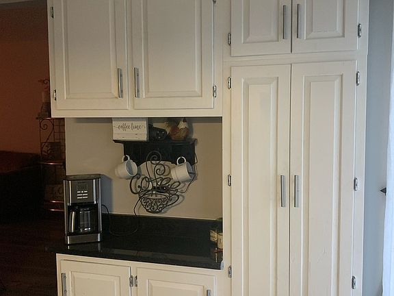 4th image of 217 Brentwood Ct