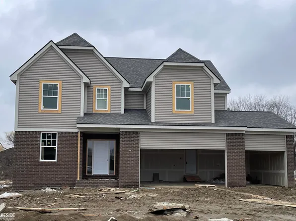 28335 Nadia Ln, Chesterfield, MI 48047