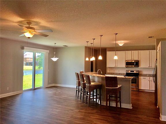 4th image of 1242 Tan Oak Pl