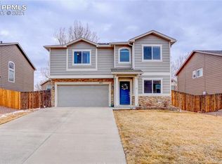 3871 Shining Star Dr, Colorado Springs, CO 80925
