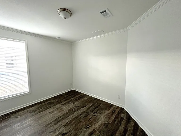 1033 Vervain Dr #1033E — Photo 11