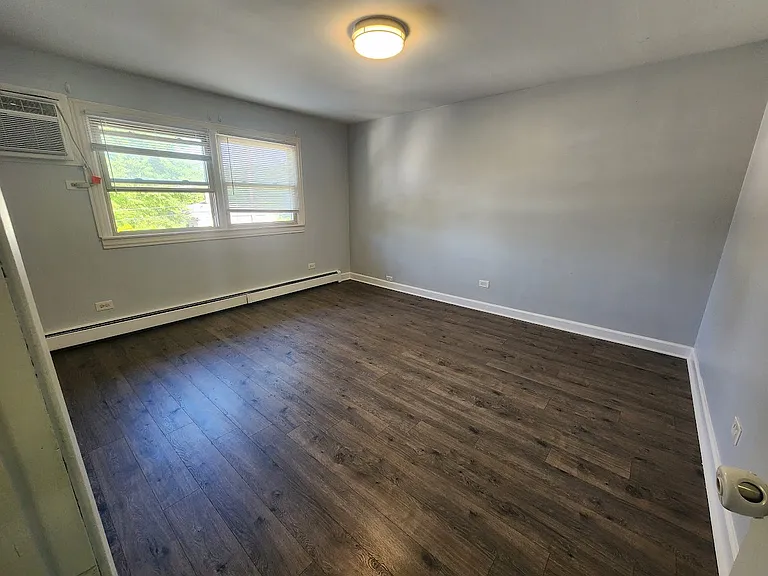 8649 Lawler Ave #2S — Photo 6