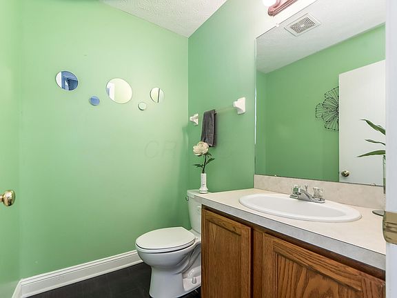 5th image of 1822 Royal Oak Dr