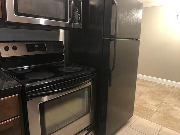 5th image of 1147 S Pennsylvania Ave APT 7