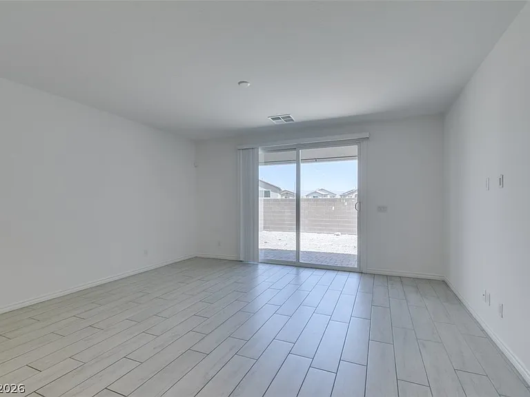 6858 Greensmen Ave — Photo 12