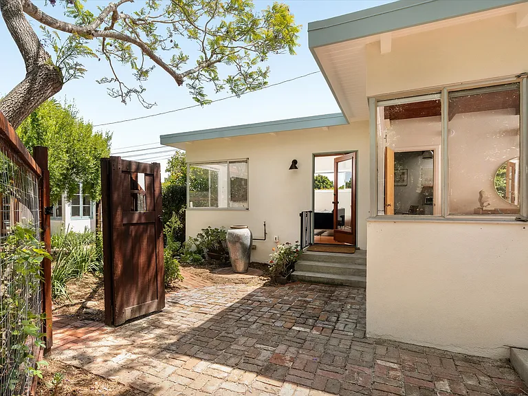 1103 N Nopal St — Photo 22