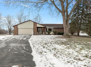28237 W Huron River Dr, Flat Rock, MI 48134
