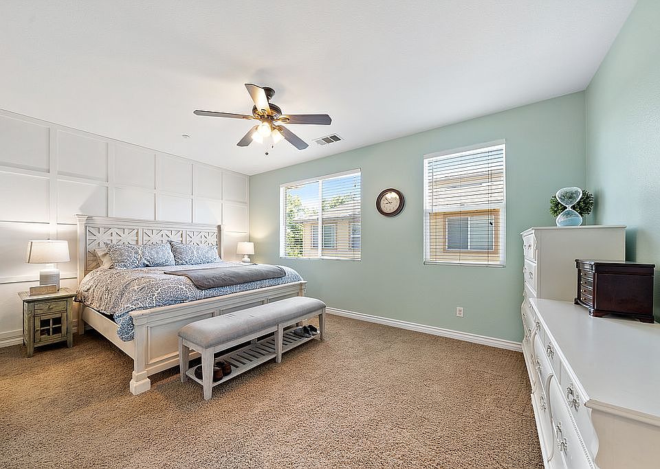 1st image of 41549 Wild Ivy Ave Unit 4