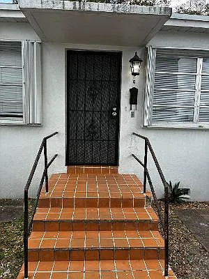 71 Esplanade Dr - 57C — Photo 2