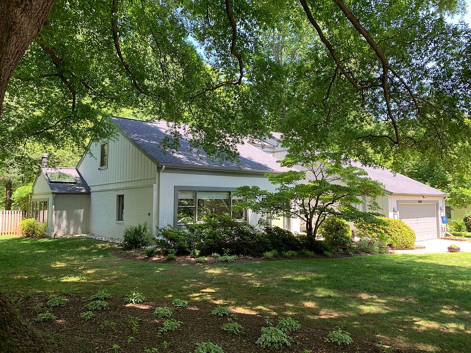 2nd image of 11806 Foxclove Rd