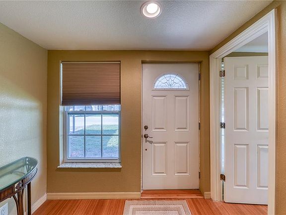 4th image of 4520 50th Ave N