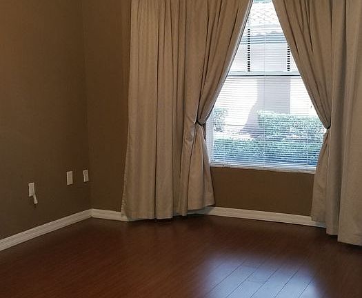 2nd image of 5542 Metrowest Blvd #7
