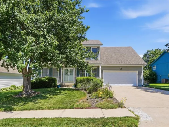 1204 NE Franklin Dr, Lees Summit, MO 64064