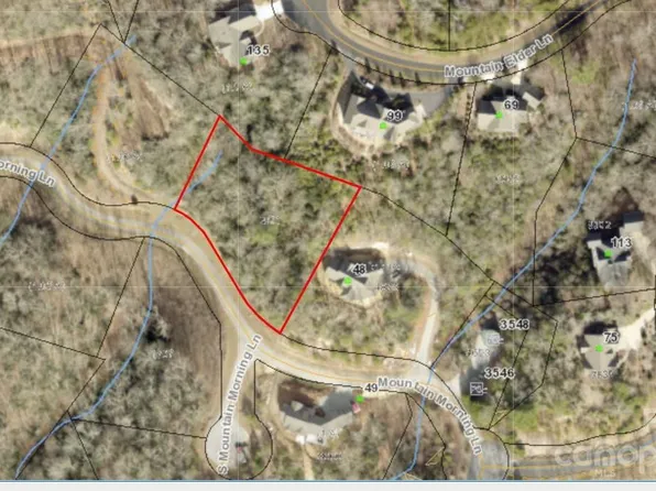 106 Mountain Morning Ln, Hendersonville, NC 28739