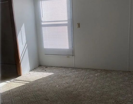 5th image of 516 Lewis Dr