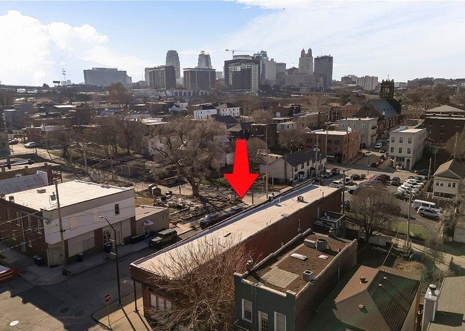 1st image of 1018 Missouri Ave