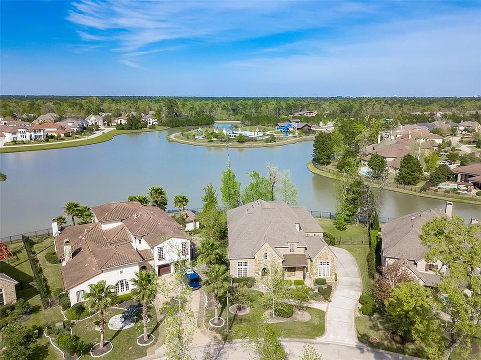1st image of 162 Bauer Point Cir