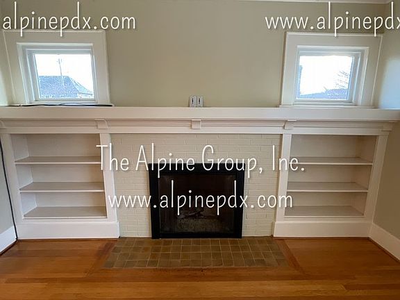 4th image of 5524 N Moore Ave #0