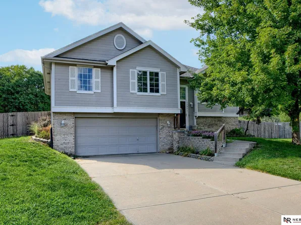 13404 S 37th Cir, Bellevue, NE 68123