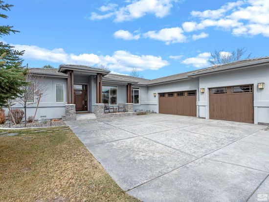 7495 Silver King Dr, Sparks, NV 89436