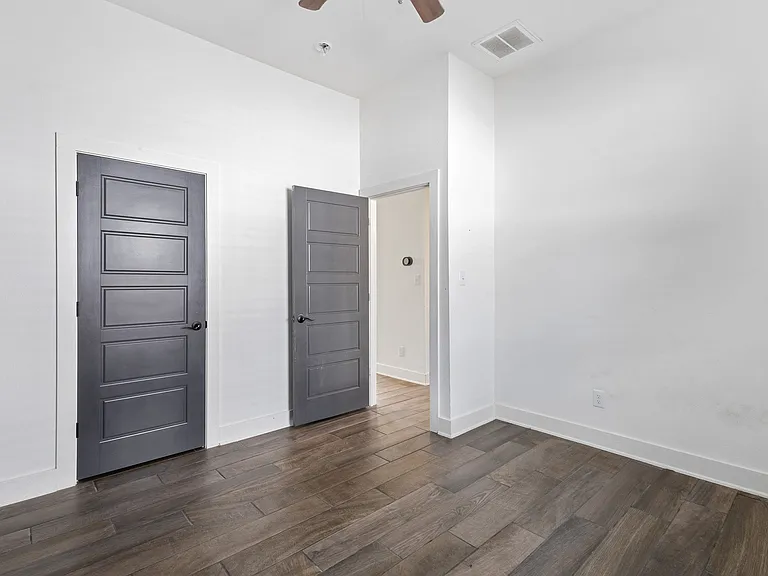 534 Rigsby Ave — Photo 15