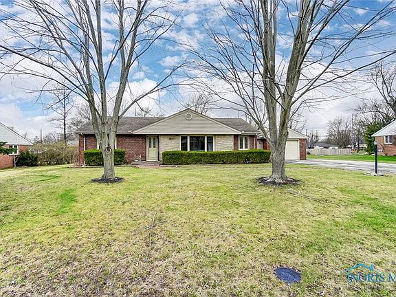 5th image of 710 W Circle Dr