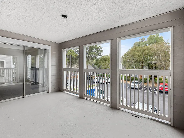 Station Heights — Photo 10