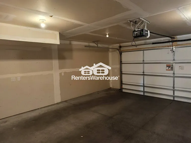 1105 Farrier Rd — Photo 39