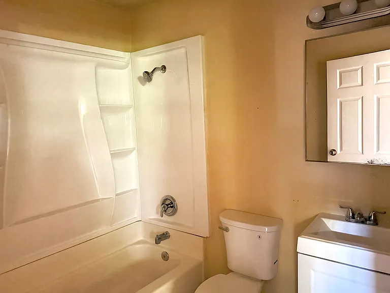 317 Pleasant St — Photo 11