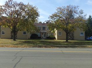 635 N Lake Ave APT 204, Twin Lakes, WI 53181