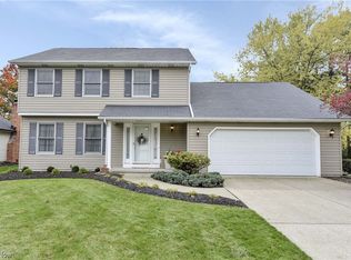18675 Admiralty Dr, Strongsville, OH 44136