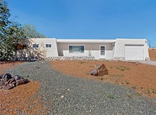 5723 Fairfax Dr NW, Albuquerque, NM 87114