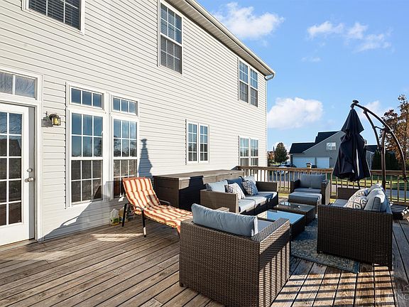 5th image of 5523 Mallard Pointe Ct
